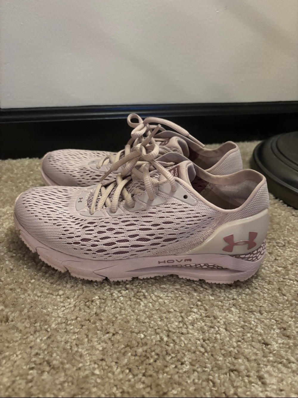 Under Armour Women's HOVR Lightweight Sneaker